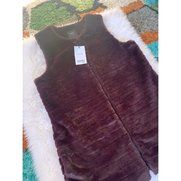 Next fuzzy vest - Picture 2 of 8